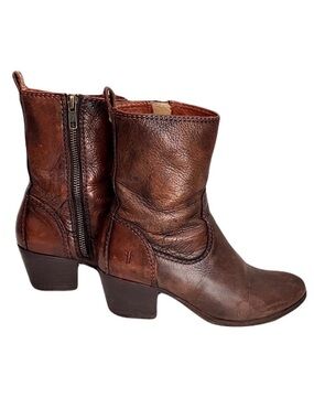 Frye Brown Cognac Leather ‘Courtney Zip Short’ Western Boots, Size 5.5